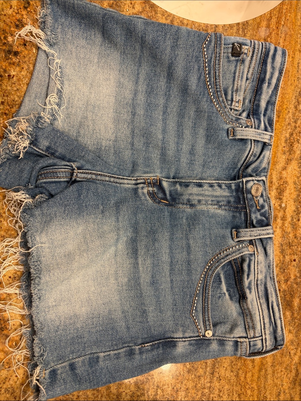 KanCan Raw Hem Denim Shorts |
Women's Size 28